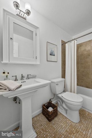 649 16TH ST NE, Washington, DC 20002