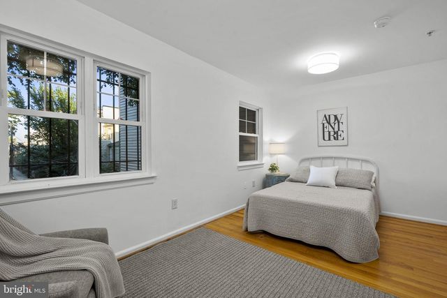 649 16TH ST NE, Washington, DC 20002
