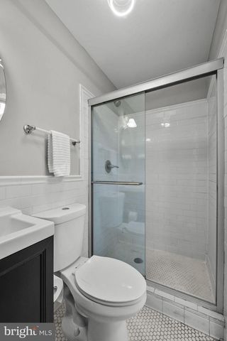 649 16TH ST NE, Washington, DC 20002