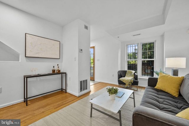 649 16TH ST NE, Washington, DC 20002