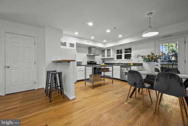 649 16TH ST NE, Washington, DC 20002