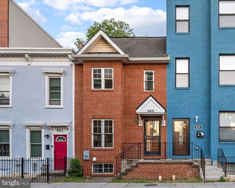 649 16TH ST NE, Washington, DC 20002