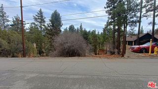 384 Cinderella Drive, Big Bear City, CA 92314