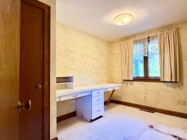 15 Bunker Hill Road, Canton, CT 06019