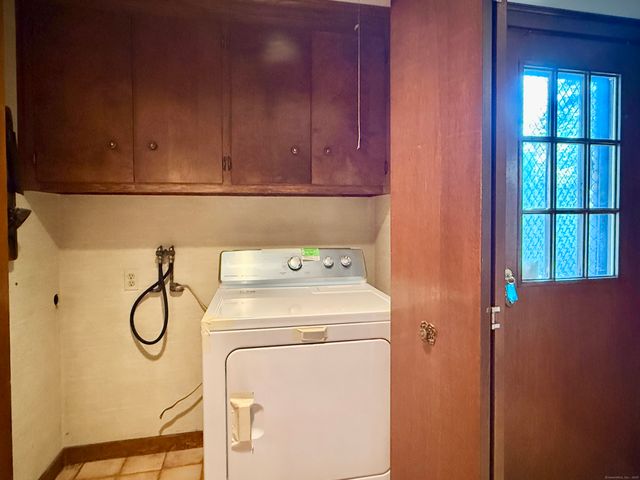 15 Bunker Hill Road, Canton, CT 06019