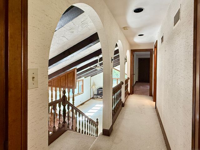 15 Bunker Hill Road, Canton, CT 06019