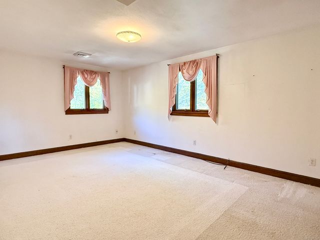 15 Bunker Hill Road, Canton, CT 06019