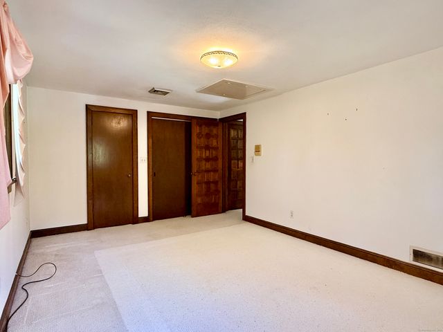 15 Bunker Hill Road, Canton, CT 06019