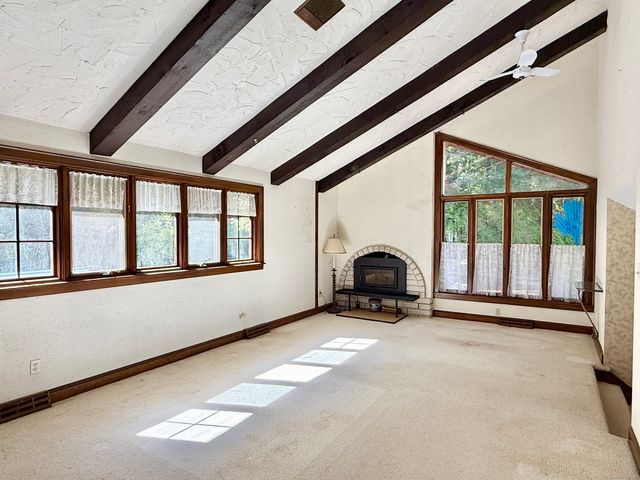 15 Bunker Hill Road, Canton, CT 06019