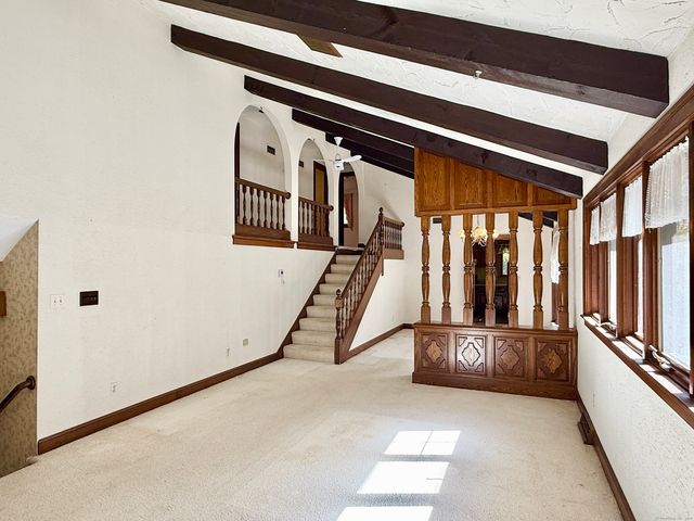 15 Bunker Hill Road, Canton, CT 06019
