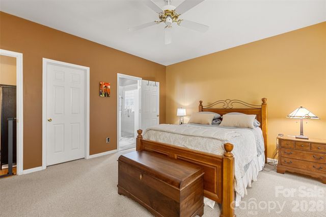 1116 Blueberry Lane, Charlotte, NC 28226