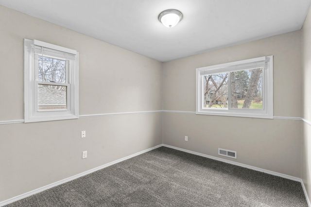 9208 60th Avenue N, New Hope, MN 55428