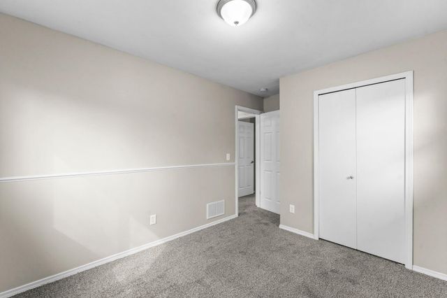 9208 60th Avenue N, New Hope, MN 55428