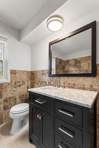 9208 60th Avenue N, New Hope, MN 55428