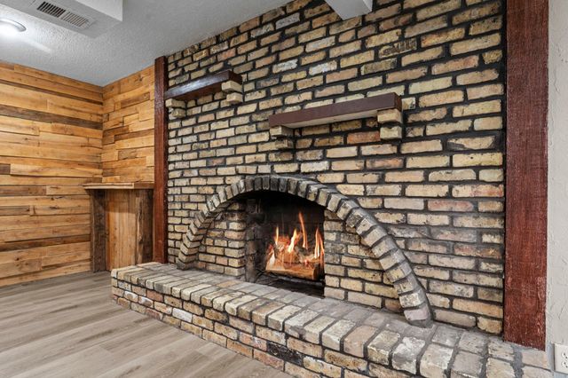 9208 60th Avenue N, New Hope, MN 55428