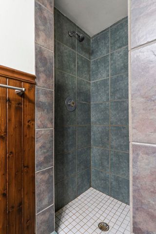 9208 60th Avenue N, New Hope, MN 55428