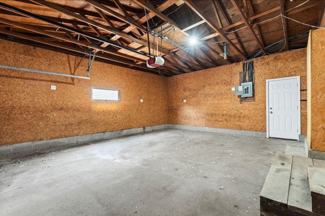 9208 60th Avenue N, New Hope, MN 55428