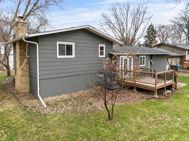 9208 60th Avenue N, New Hope, MN 55428