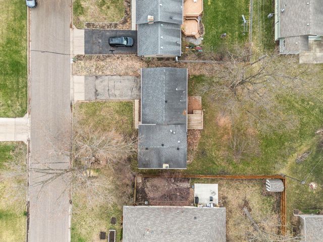 9208 60th Avenue N, New Hope, MN 55428