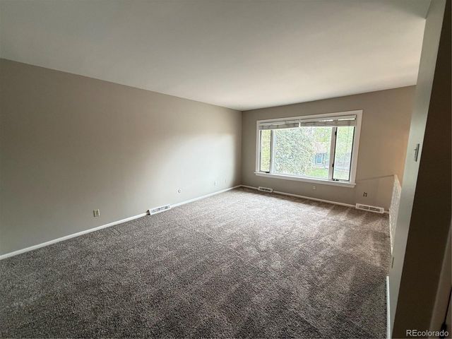 1437 S Yank St, Lakewood, CO 80228