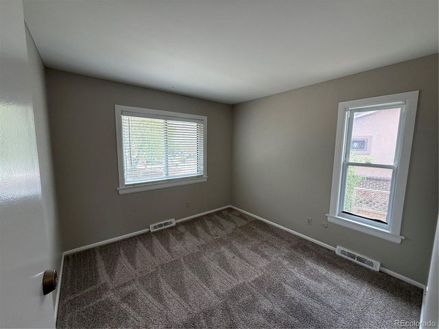 1437 S Yank St, Lakewood, CO 80228