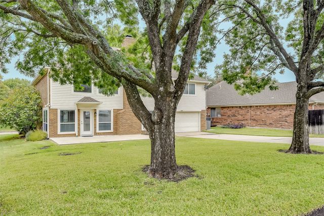 8025 Morning Lane, Fort Worth, TX 76123