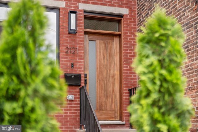 2121 E SERGEANT ST, Philadelphia, PA 19125