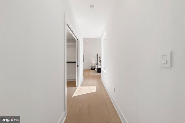 2121 E SERGEANT ST, Philadelphia, PA 19125