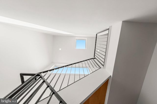 2121 E SERGEANT ST, Philadelphia, PA 19125