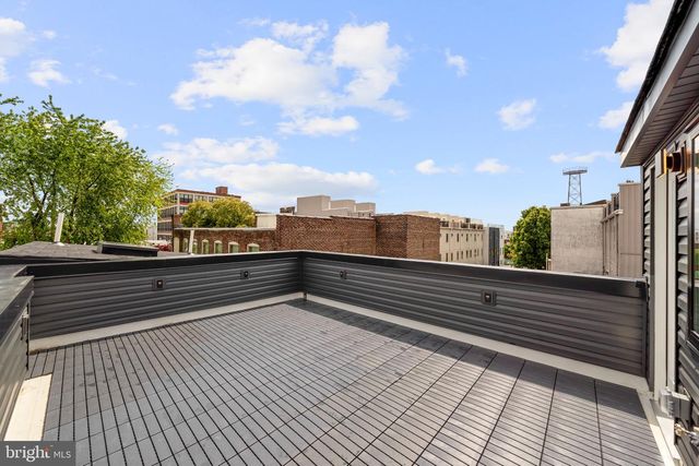 2121 E SERGEANT ST, Philadelphia, PA 19125