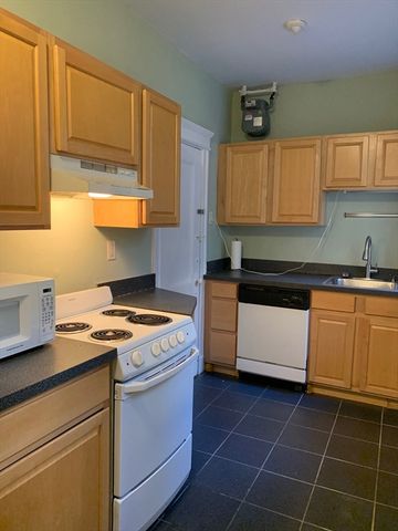 1633 Commonwealth Ave 1, Boston, MA 02135