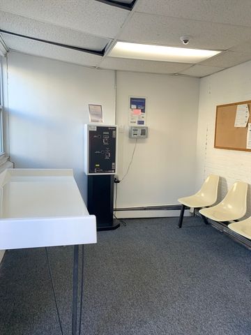 1633 Commonwealth Ave 1, Boston, MA 02135