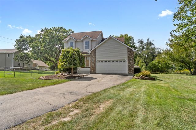 110 Littlefield Lane, Brooklyn, MI 49230