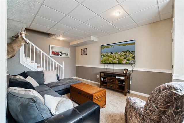 110 Littlefield Lane, Brooklyn, MI 49230