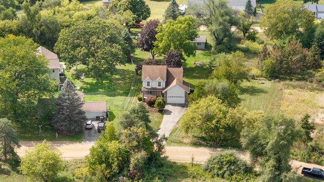 110 Littlefield Lane, Brooklyn, MI 49230