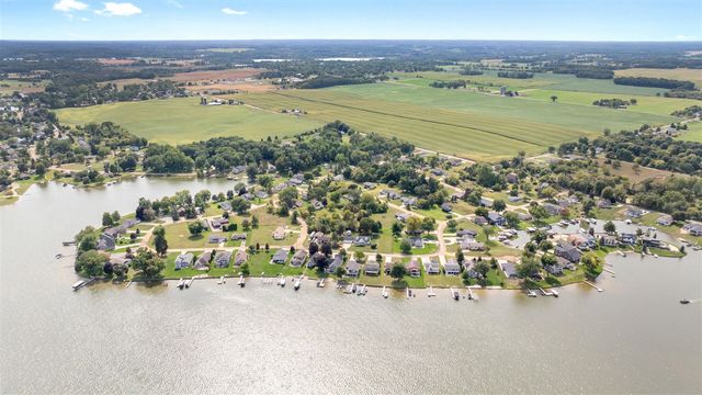 110 Littlefield Lane, Brooklyn, MI 49230