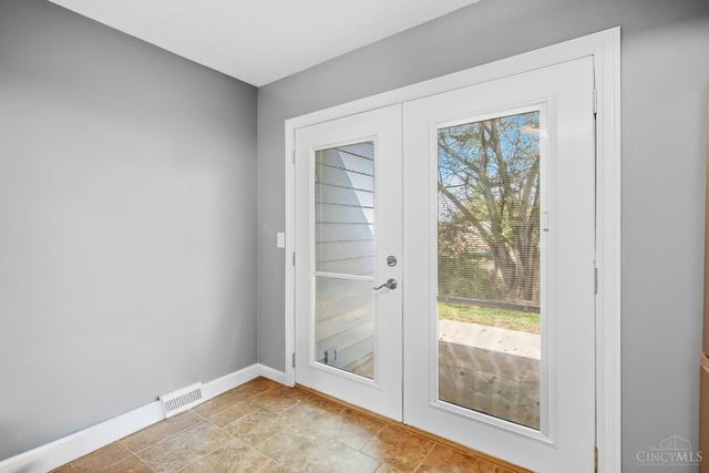 324 Conova Drive, Monroe, OH 45050