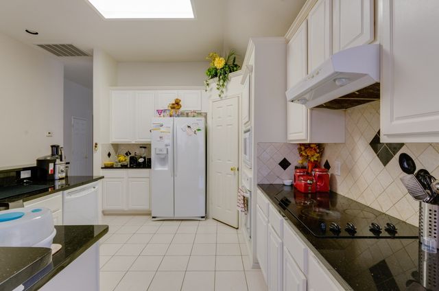 2304 Ravenhurst Drive, Plano, TX 75025