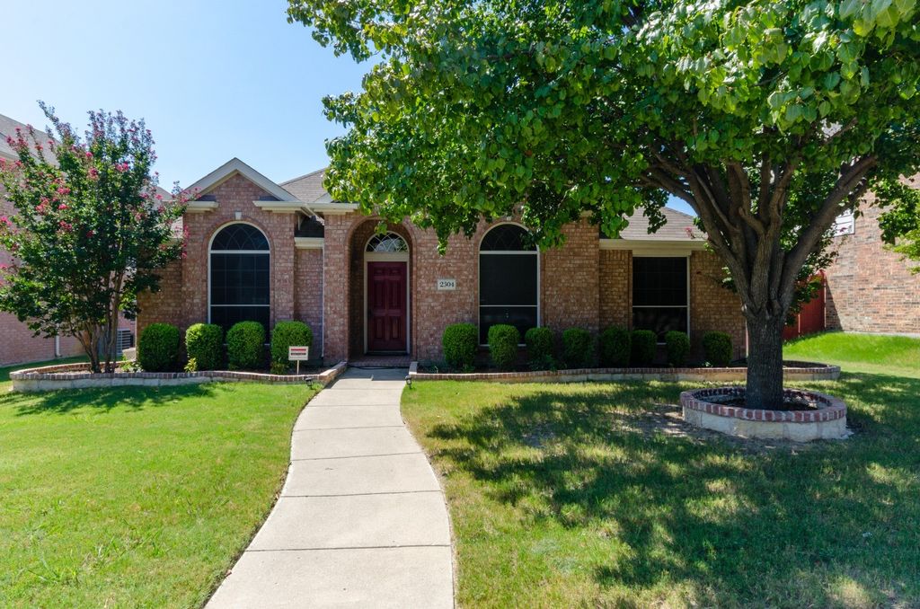 2304 Ravenhurst Drive, Plano, TX 75025
