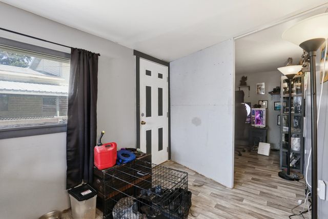 313 E E Queen Ave, Spokane, WA 99207
