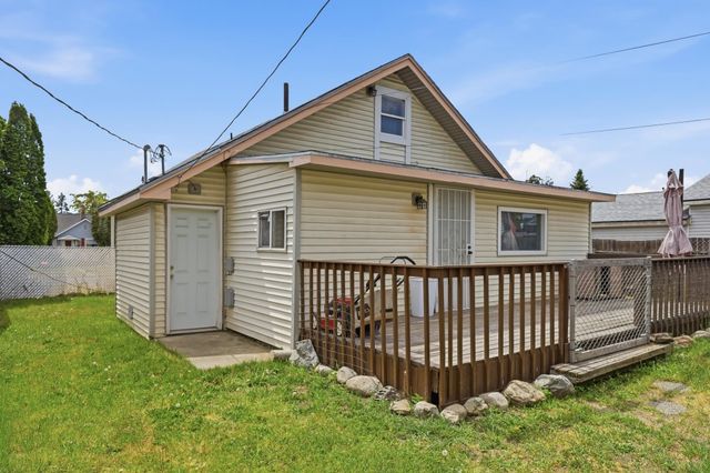 313 E E Queen Ave, Spokane, WA 99207