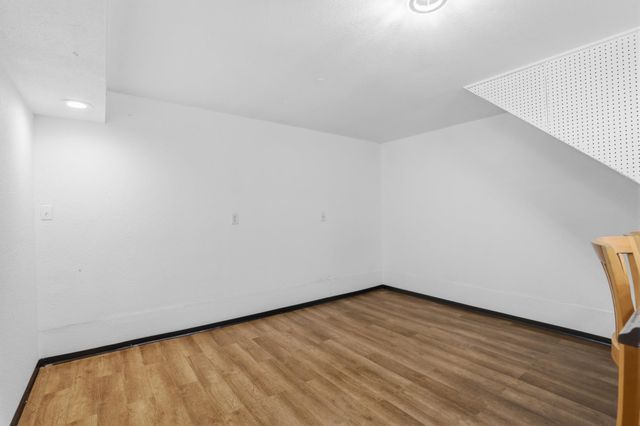 313 E E Queen Ave, Spokane, WA 99207