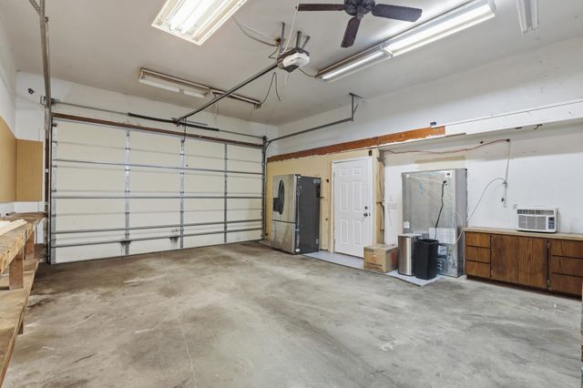 313 E E Queen Ave, Spokane, WA 99207