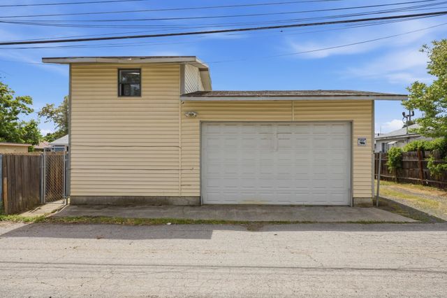 313 E E Queen Ave, Spokane, WA 99207