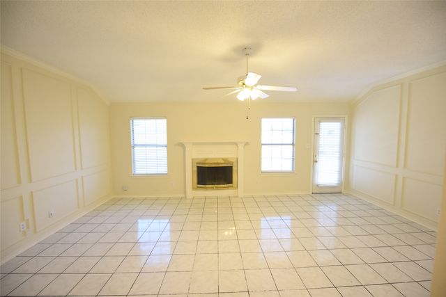 6419 Brookhaven Trail, Arlington, TX 76001
