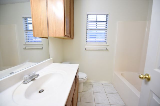6419 Brookhaven Trail, Arlington, TX 76001