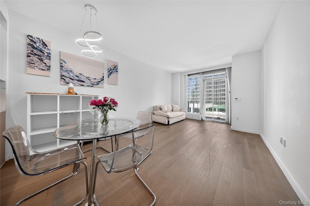13327 39th Avenue 9F, Flushing, NY 11354 — photo 5