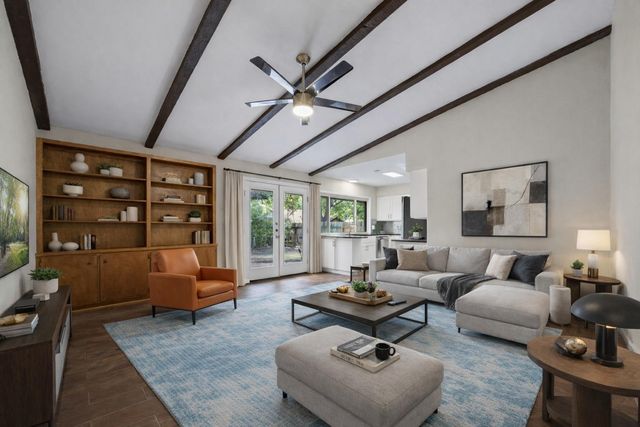 9215 Hunters TRCE E, Austin, TX 78758