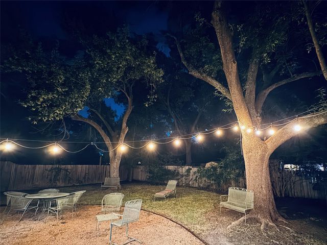 9215 Hunters TRCE E, Austin, TX 78758