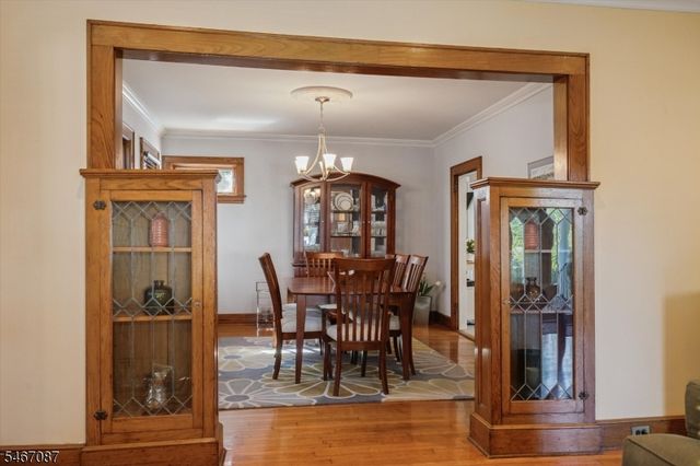 15 Fairview Ave, Glen Rock Boro, NJ 07452